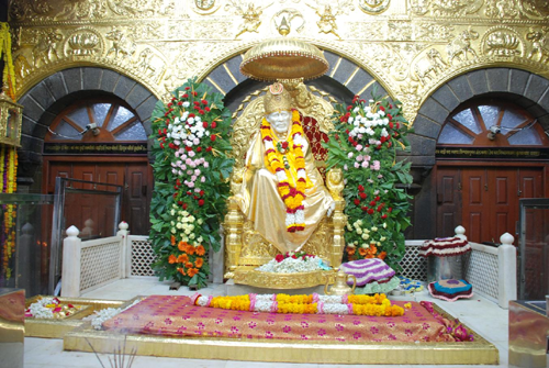 IMPORTANT INSTRUCTIONS FOR SHIRIDI SAI DEVOTEES. 1. On arrival at Shirdi, devotees should immediately get in touch with one of the Niwassthan Office for